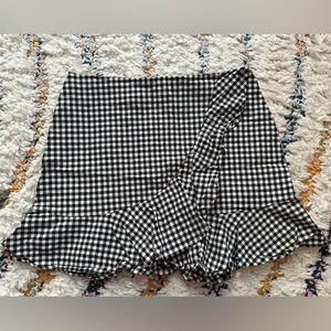 Ruffled gingham skirt